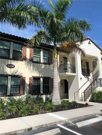 $1,900 | 15126 Palmer Lake Circle, Unit 104, Naples, FL 34109