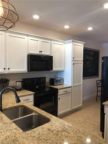 $2,800 | 15126 Palmer Lake Circle, Unit 104, Naples, FL 34109