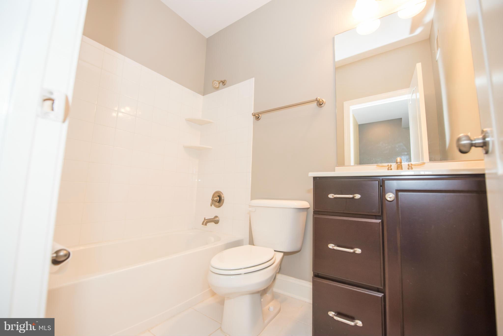 9601 Bothwell Lane Frederick, MD 21704 - Photo 11 of 30 Bath