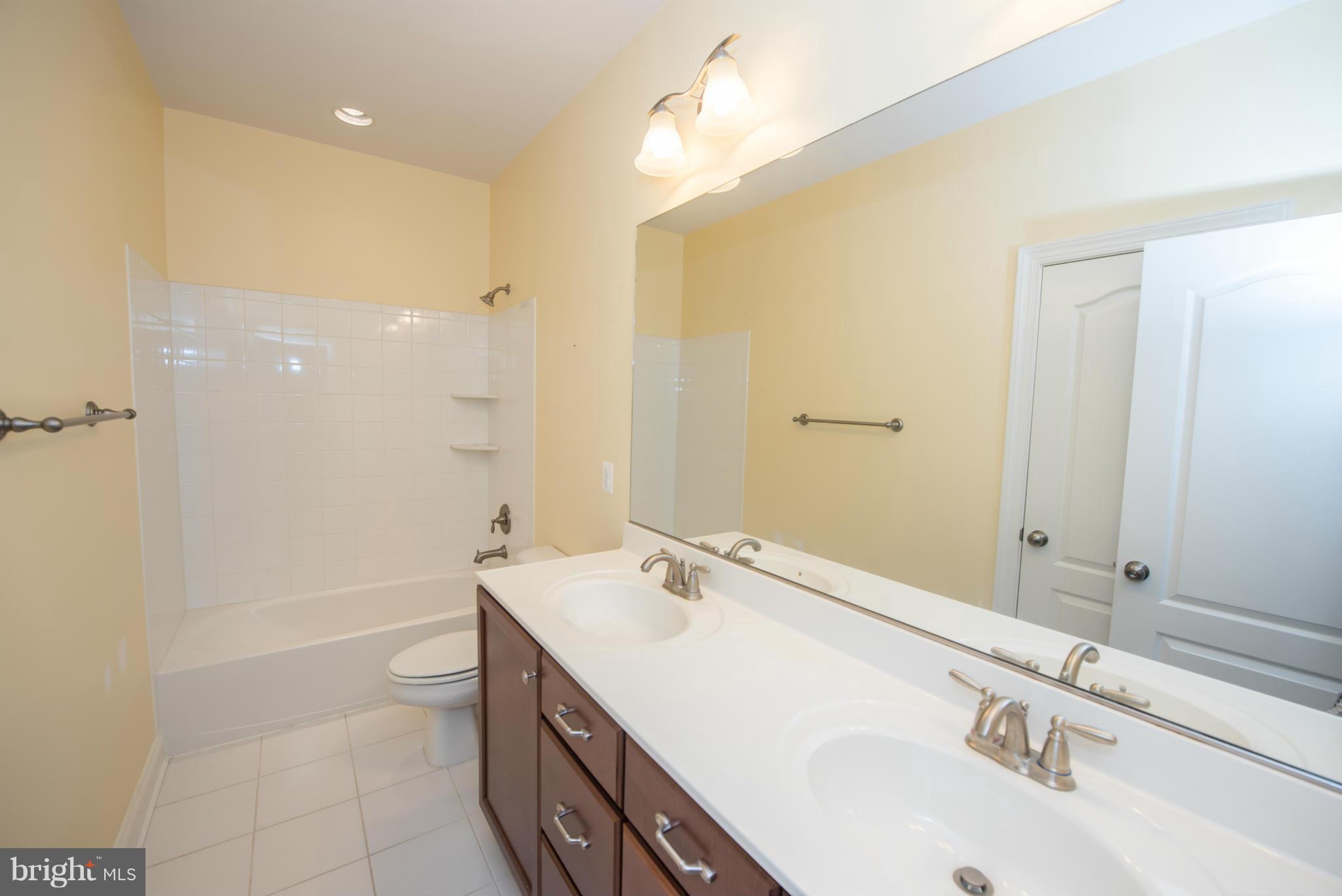 9601 Bothwell Lane Frederick, MD 21704 - Photo 22 of 30 Bath