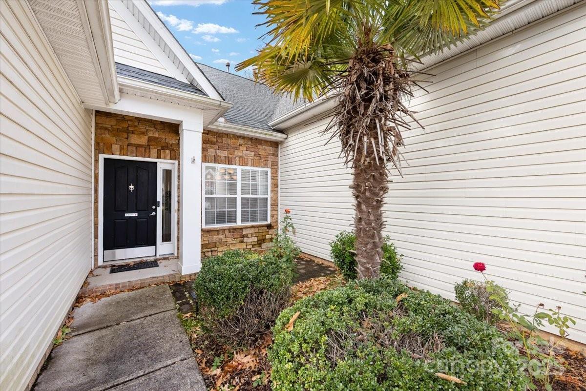 2126 Blue Iris Drive Matthews, NC 28104 - Photo 4 of 47