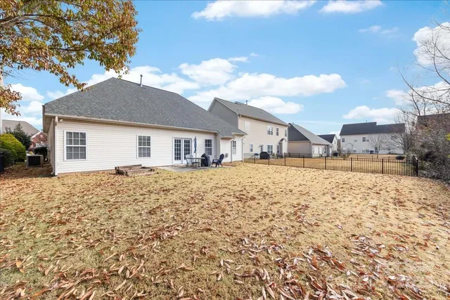 a house view with a outdoor space