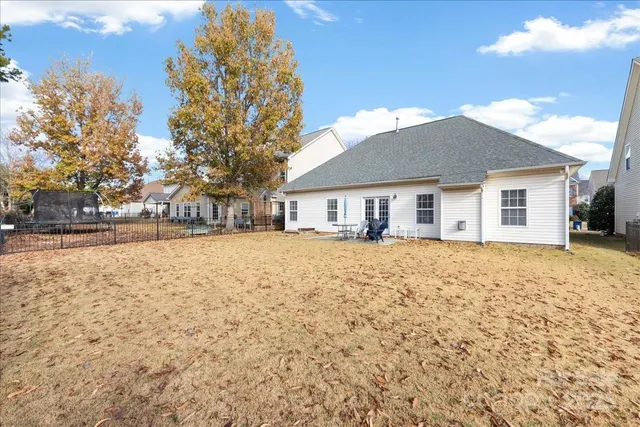 a front view of house with yard