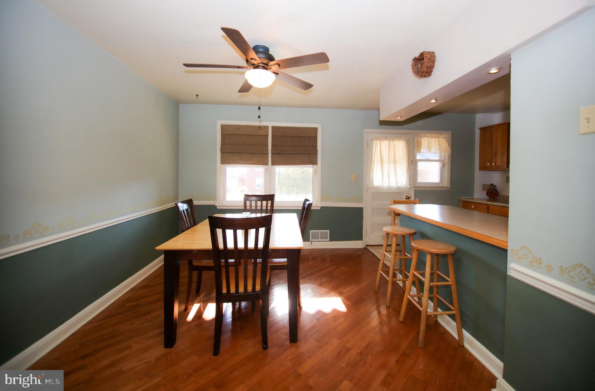 6107 Mt Ridge Road Catonsville, MD 21228 - Photo 6 of 34