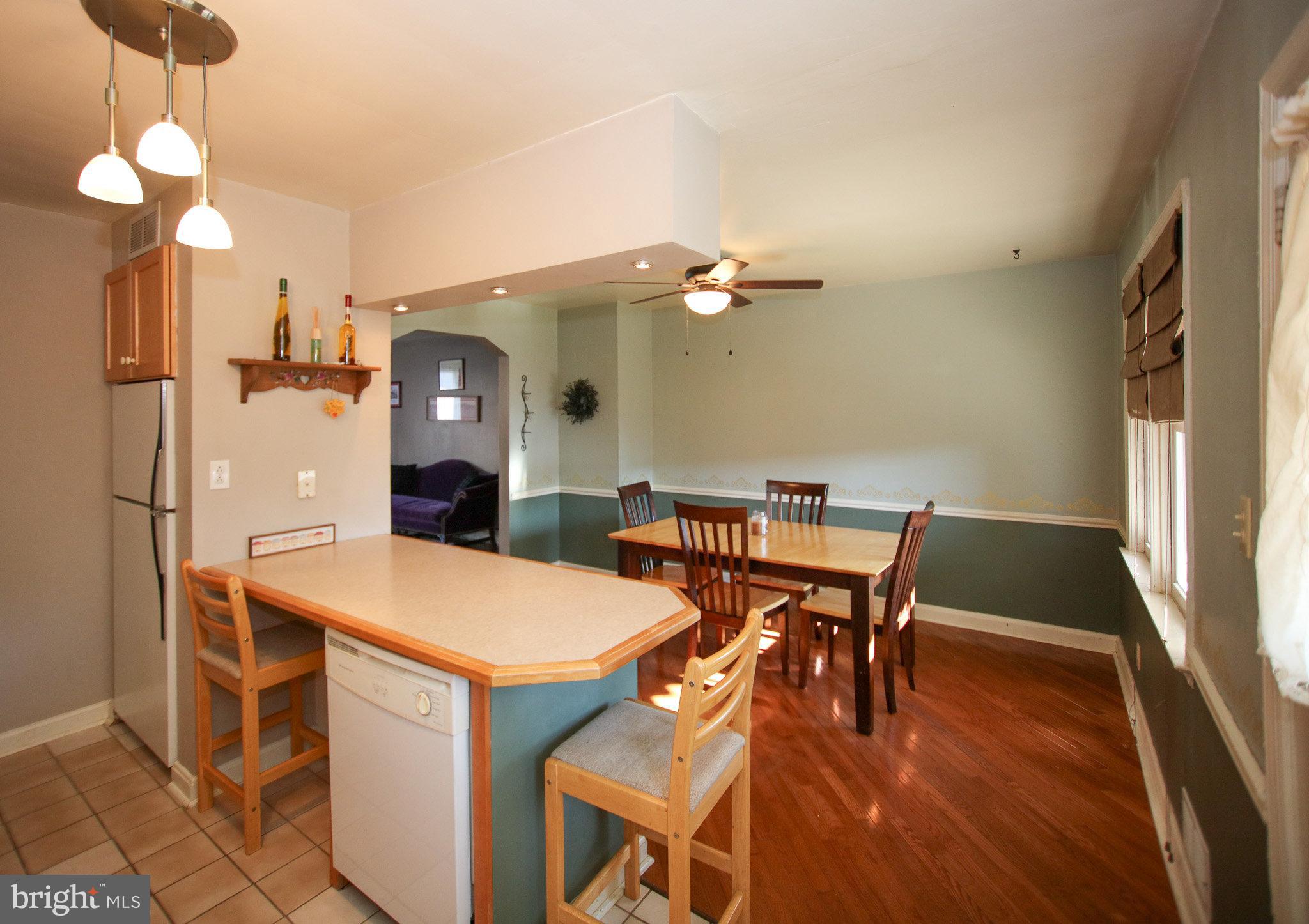 6107 Mt Ridge Road Catonsville, MD 21228 - Photo 10 of 34