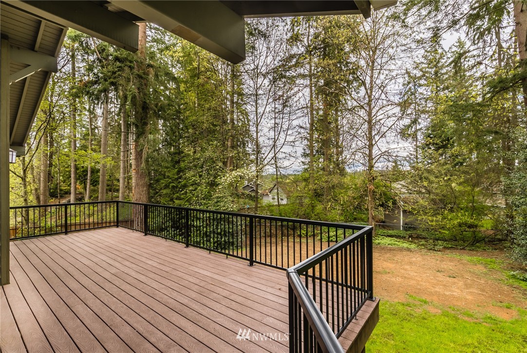22011 Vine Road Brier, WA 98036 - Photo 23 of 25 Gallery Image 23
