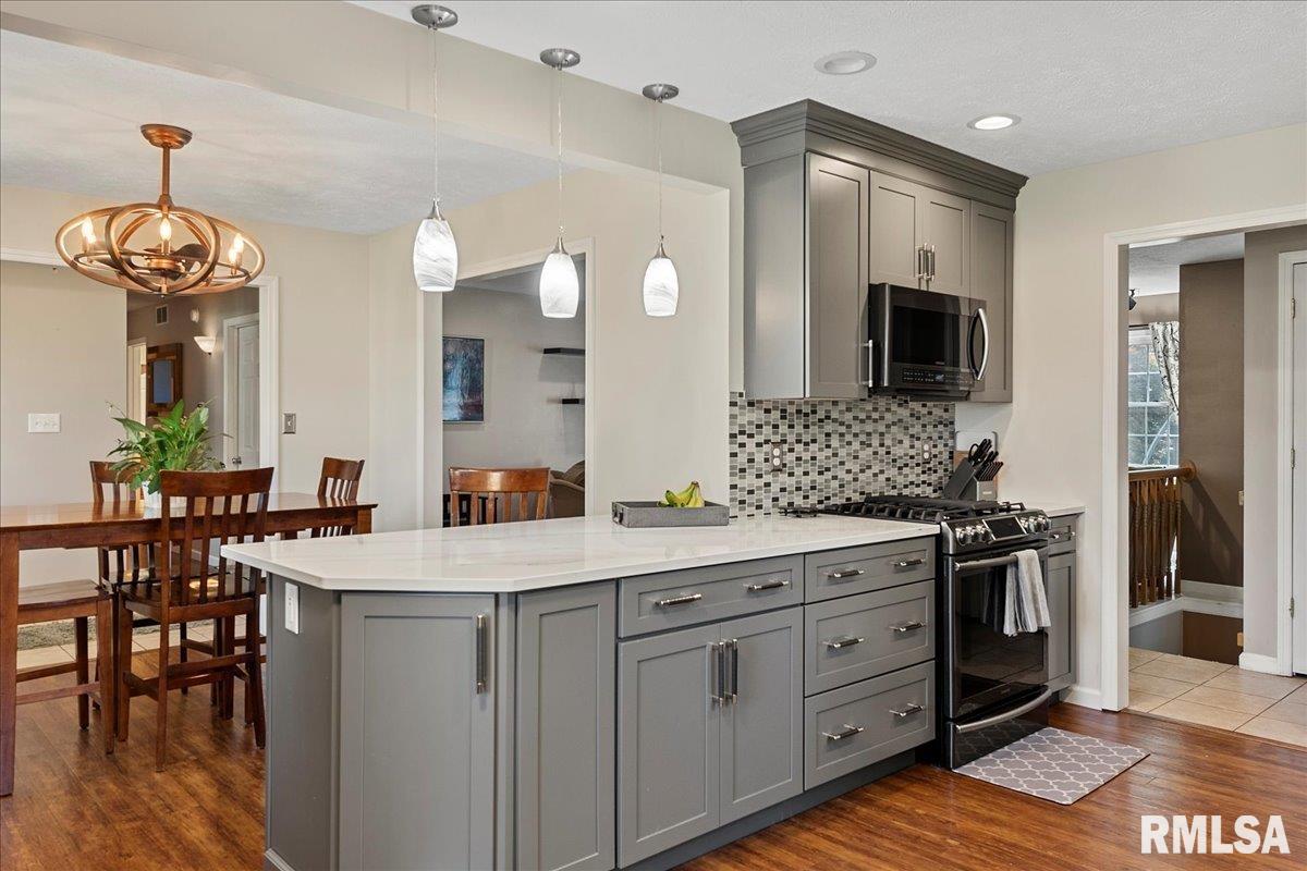 25 Rolling Meadows Lane Springfield, IL 62711 - Photo 13 of 51