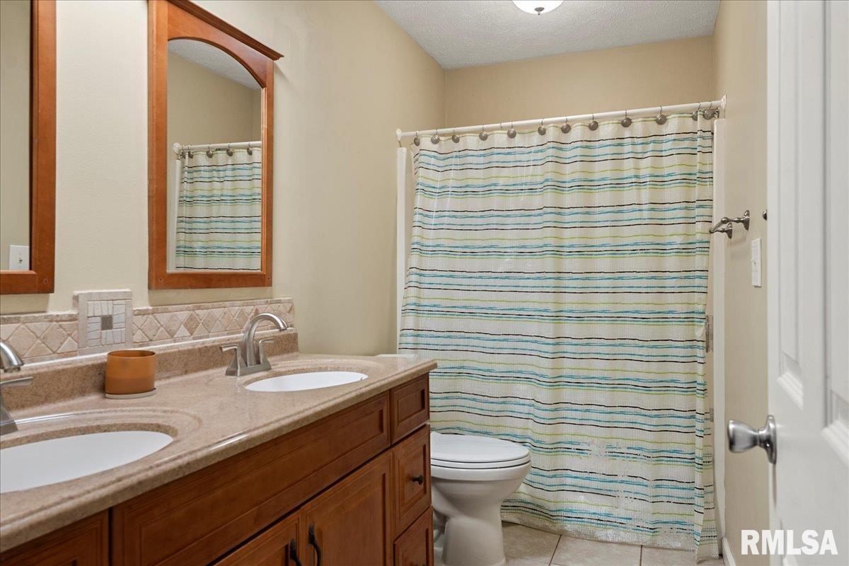 25 Rolling Meadows Lane Springfield, IL 62711 - Photo 23 of 51