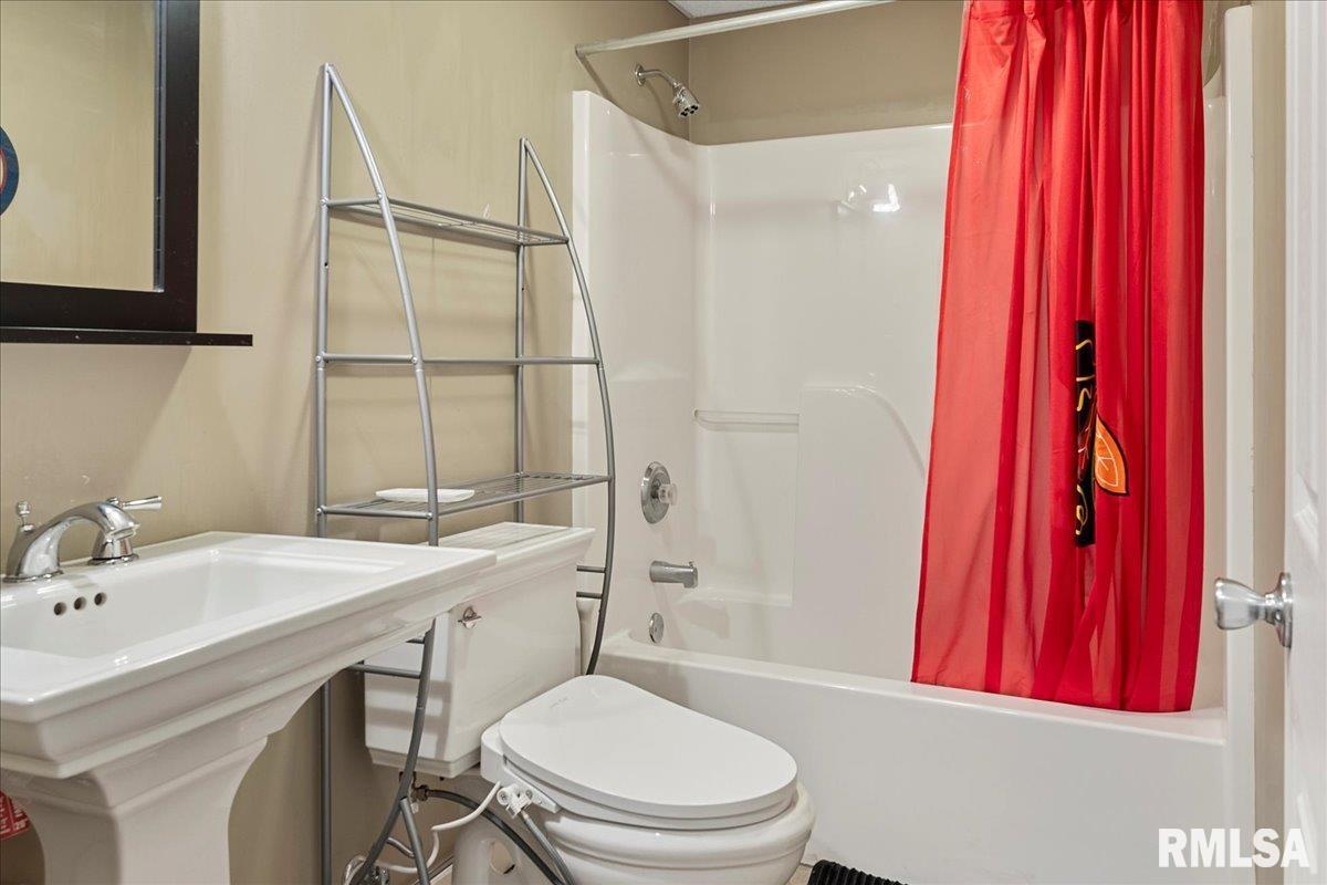 25 Rolling Meadows Lane Springfield, IL 62711 - Photo 34 of 51