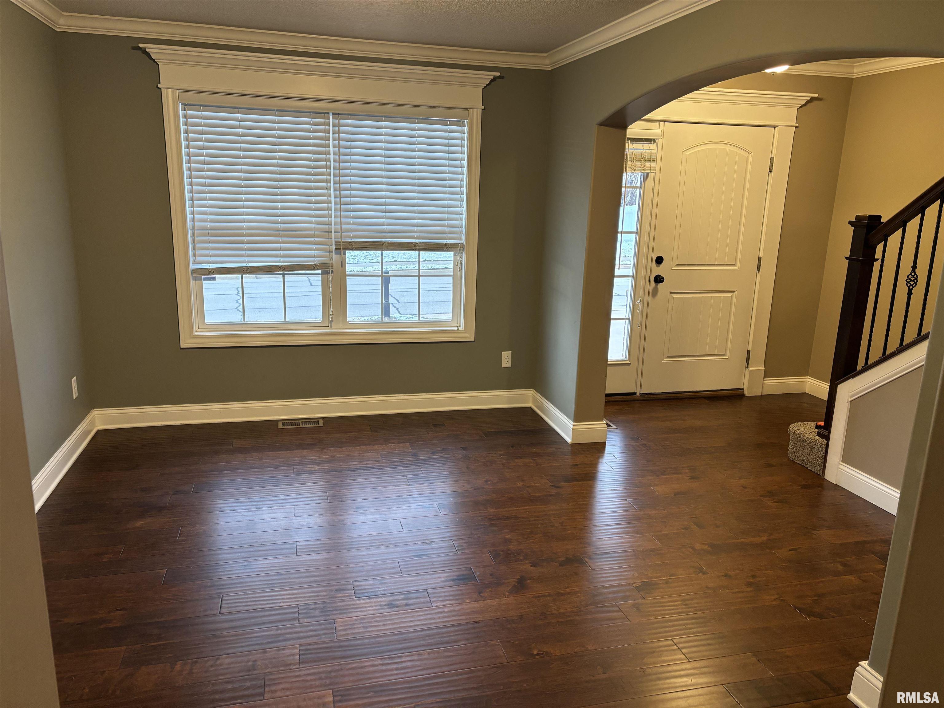 2116 West Geneva Road Peoria, IL 61615 - Photo 13 of 17