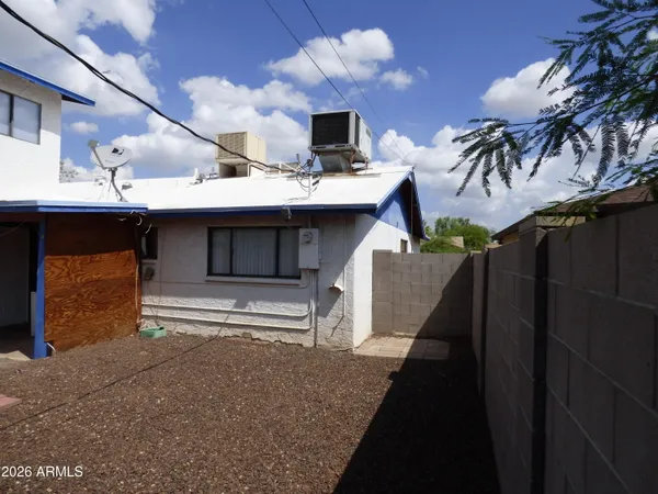 $3,300 | 1309 West 7th Place, Tempe, AZ 85281