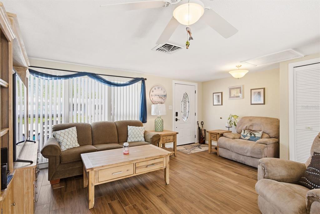 9105 Chantilly Lane Port Richey, FL 34668 - Photo 11 of 38 Gallery Image 11
