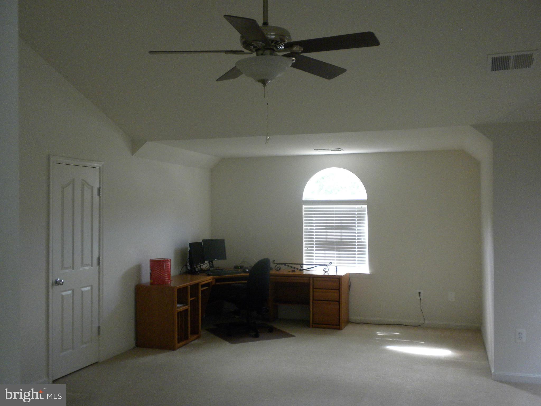 898 Crystal Road Edgewater, MD 21037 - Photo 12 of 29 Bedroom (Master)