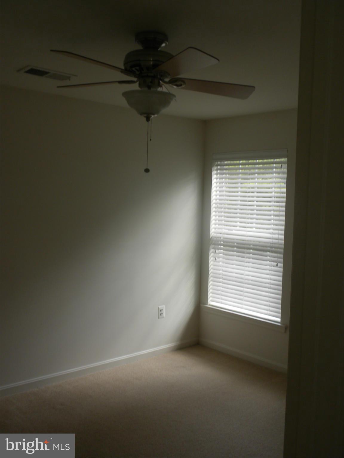 898 Crystal Road Edgewater, MD 21037 - Photo 17 of 29 Bedroom