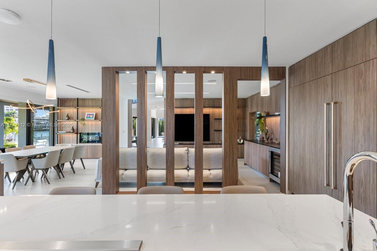 607 Palm Drive Hallandale Beach, FL 33009 - Photo 28 of 79