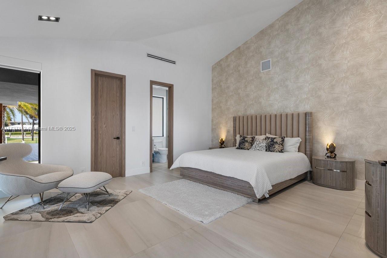 607 Palm Drive Hallandale Beach, FL 33009 - Photo 29 of 79