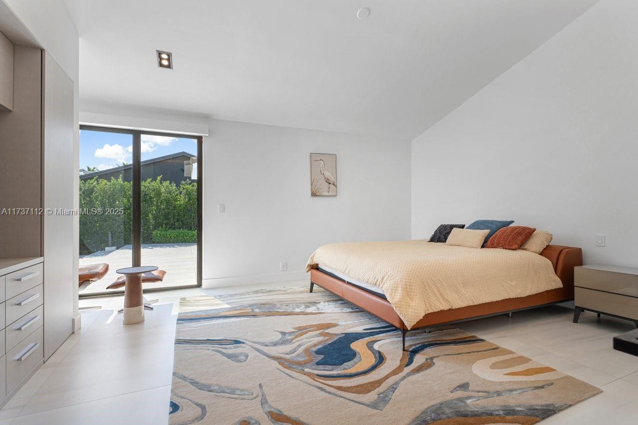 607 Palm Drive Hallandale Beach, FL 33009 - Photo 32 of 79