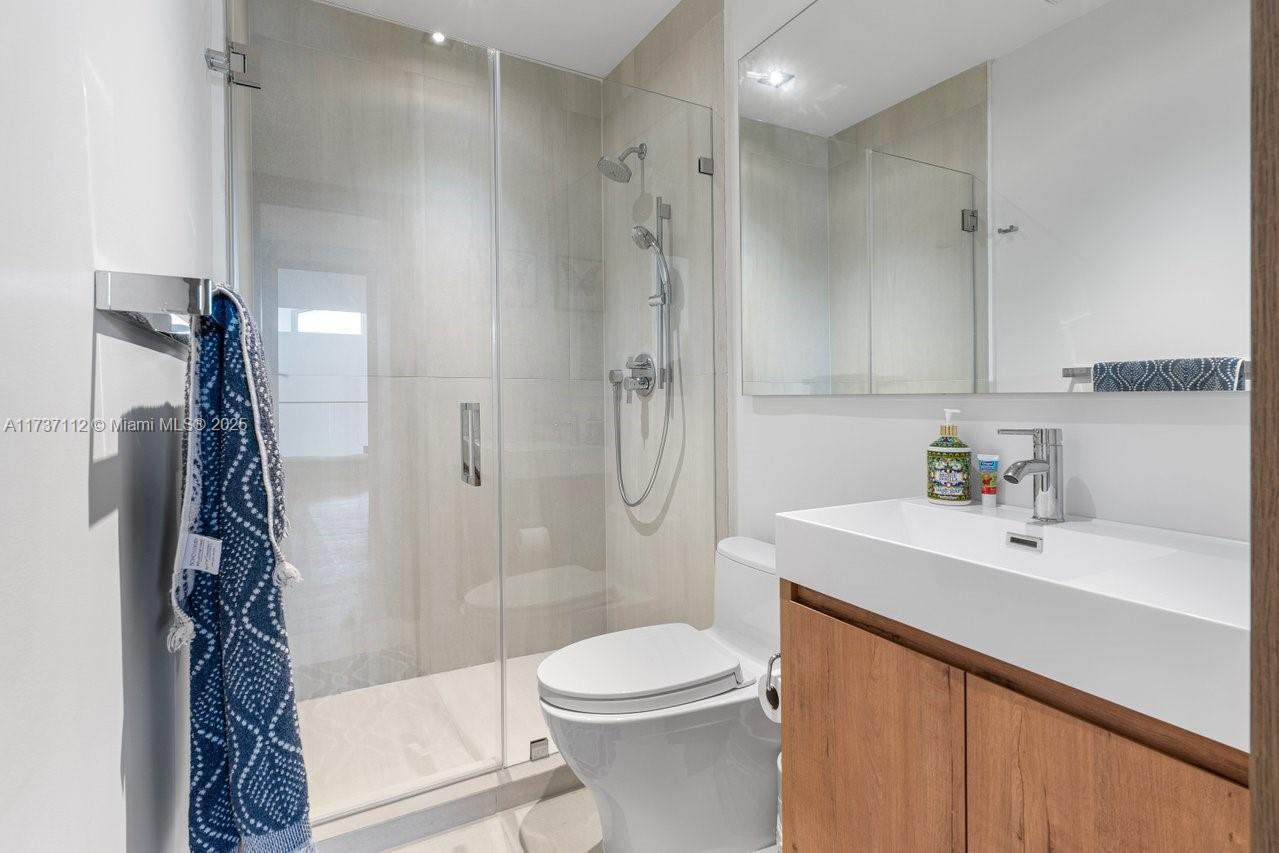 607 Palm Drive Hallandale Beach, FL 33009 - Photo 58 of 79