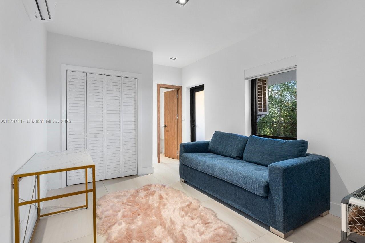 607 Palm Drive Hallandale Beach, FL 33009 - Photo 61 of 79