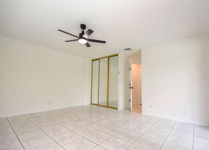 11405 Whisper Lake Way Boca Raton, FL 33428 - Photo 11 of 27 11405 Whisper Lake Way Boca-small-042-05