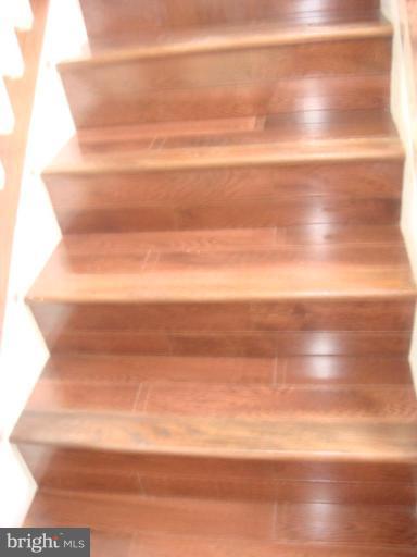 101 Notley Road Fort Washington, MD 20744 - Photo 24 of 26 Staircase