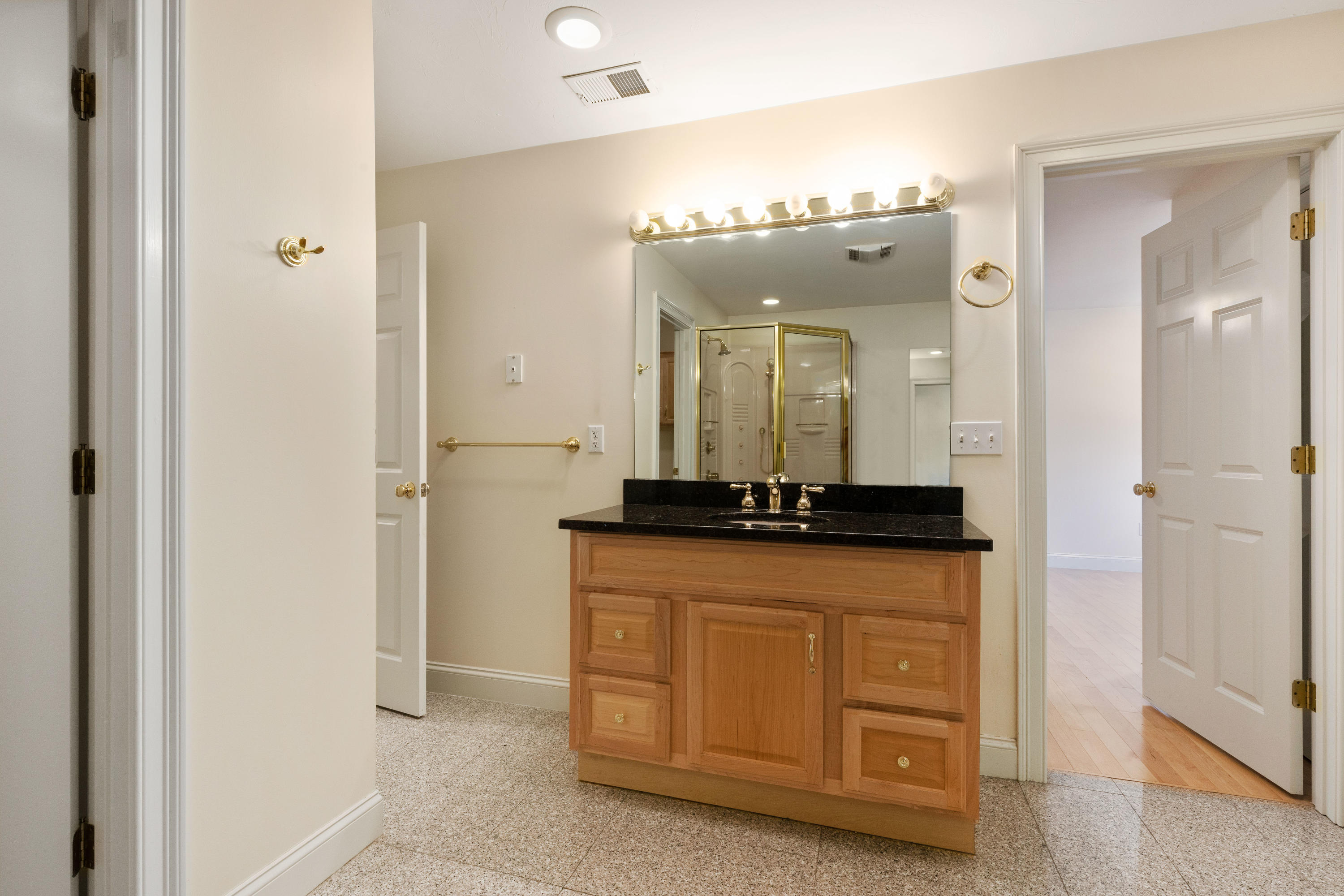 12 Maple Street Mashpee, MA 02649 - Photo 30 of 67 Primary Bath