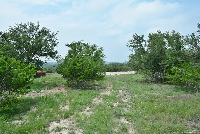 $87,900 | 105 North Jerry Gray, Blanco, TX 78606