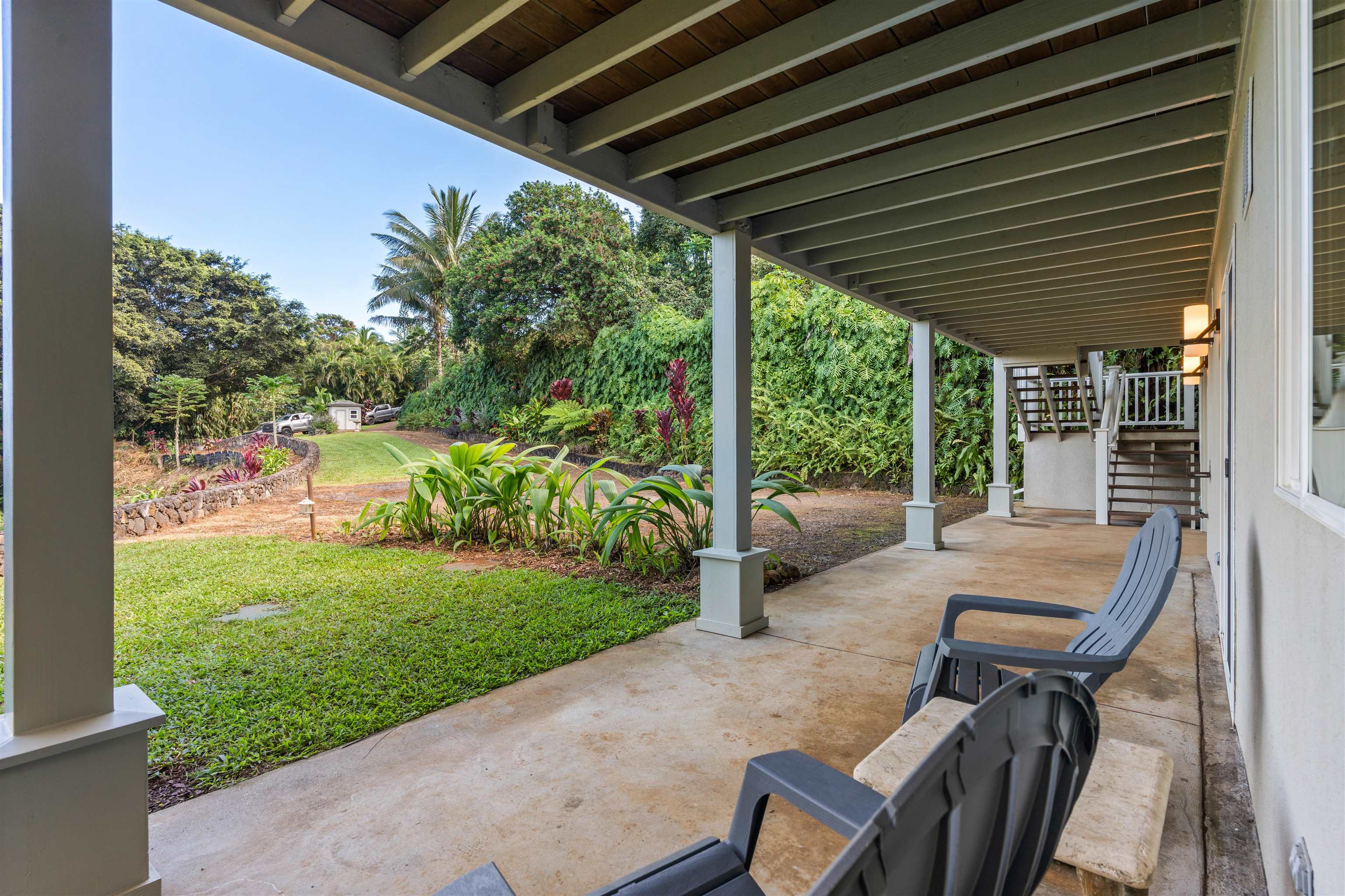 655 Kulike Road, Unit B Haiku, HI 96708 - Photo 30 of 38 a view of yard with patio