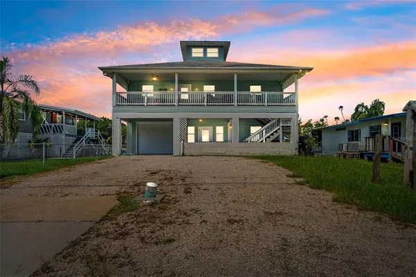 $725,000 | 2730 North Comanche Point, Crystal River, FL 34429