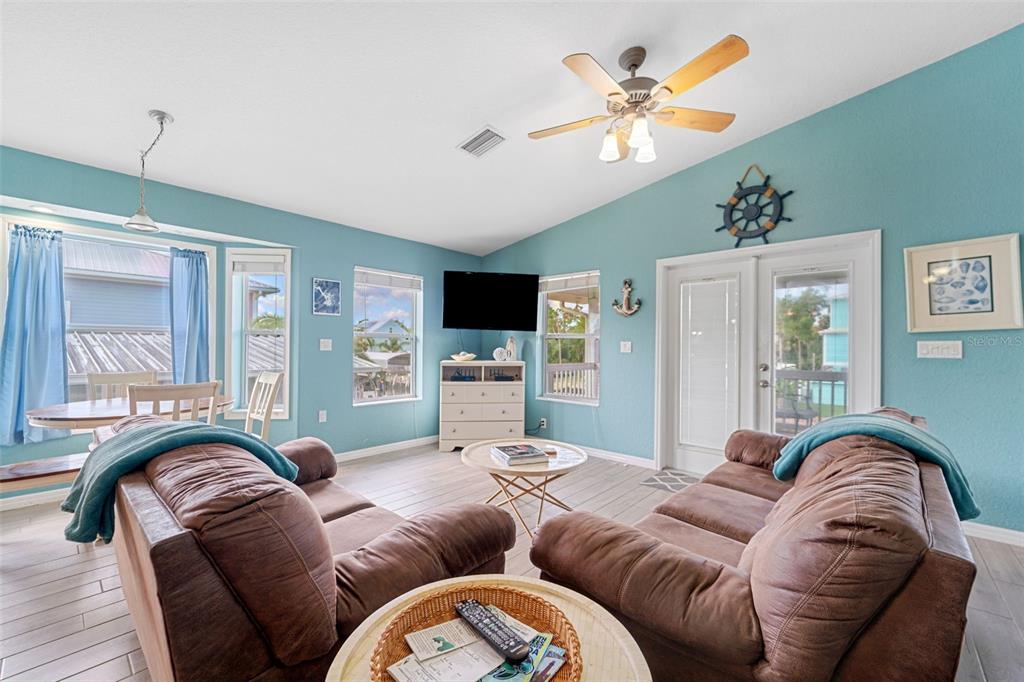 2730 North Comanche Point Crystal River, FL 34429 - Photo 13 of 47