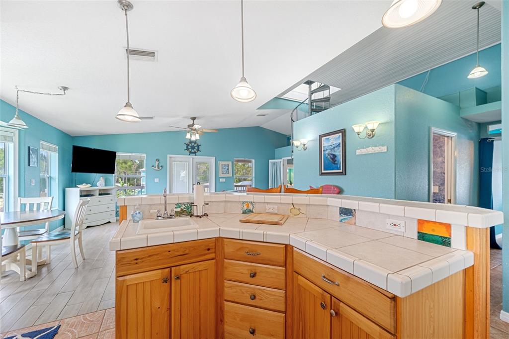 2730 North Comanche Point Crystal River, FL 34429 - Photo 8 of 47