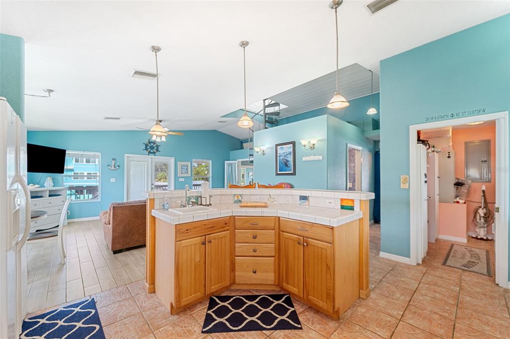 2730 North Comanche Point Crystal River, FL 34429 - Photo 10 of 47