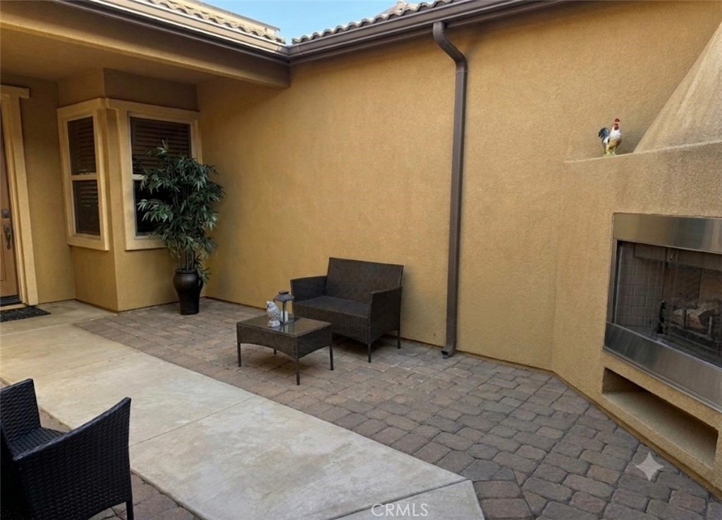 366 Caldera Street Perris, CA 92570 - Photo 18 of 60 Front entrance