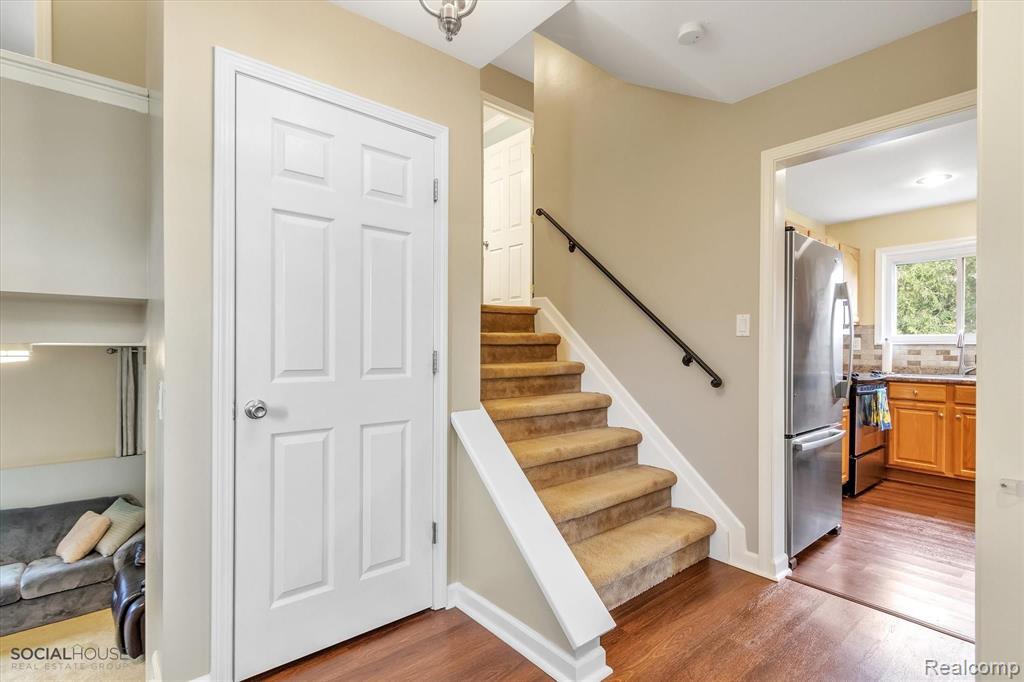41272 Village Lake Road Novi, MI 48375 - Photo 31 of 56