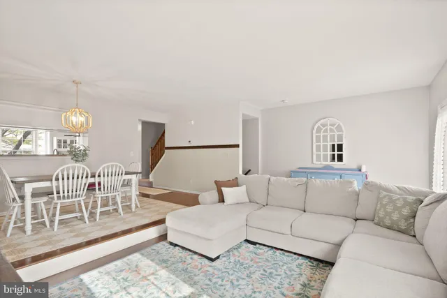 $675,000 | 6020 Kestner Circle, Alexandria, VA 22315