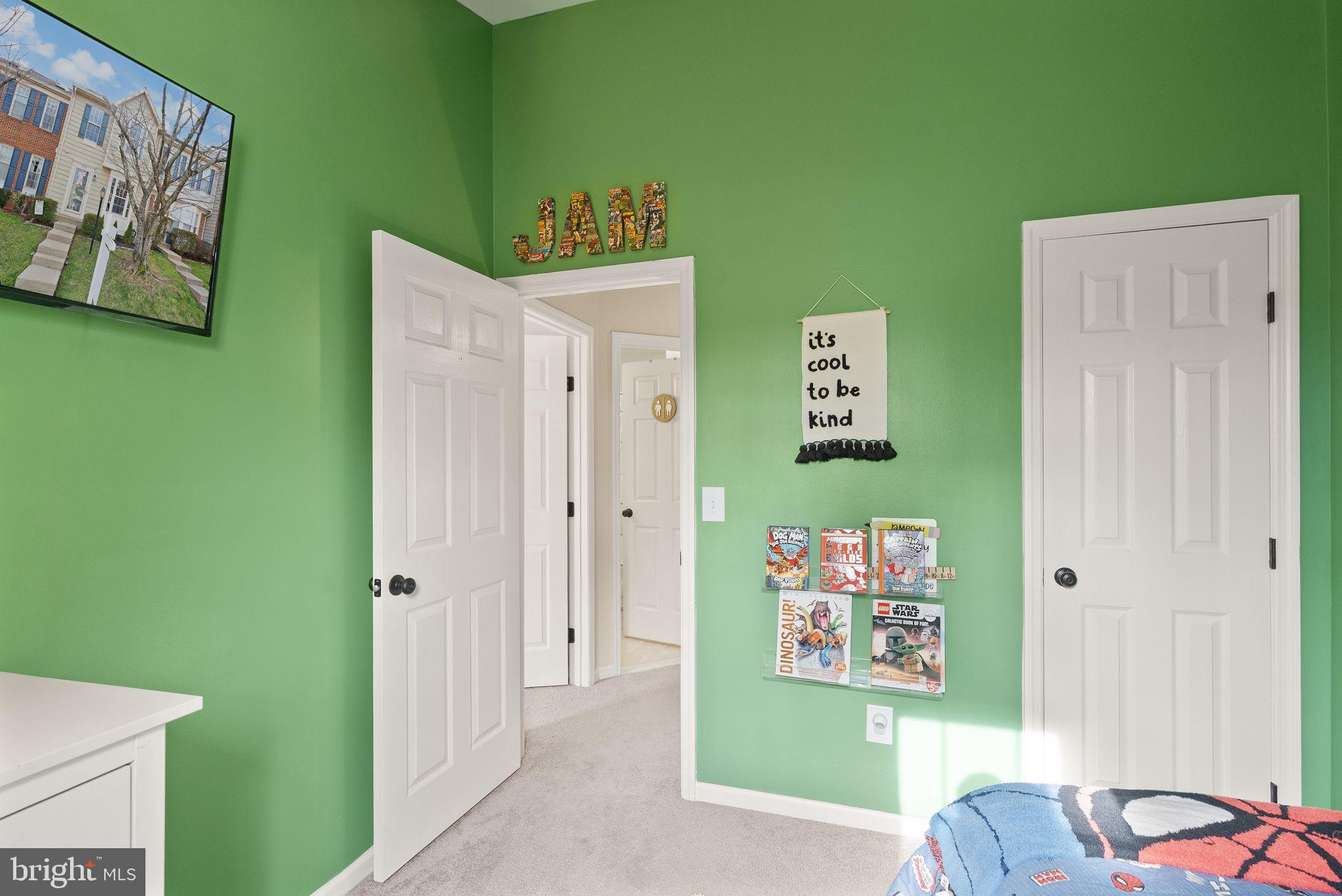 6020 Kestner Circle Alexandria, VA 22315 - Photo 25 of 59 a view of a hallway with seating area