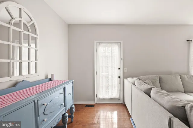 $675,000 | 6020 Kestner Circle, Alexandria, VA 22315