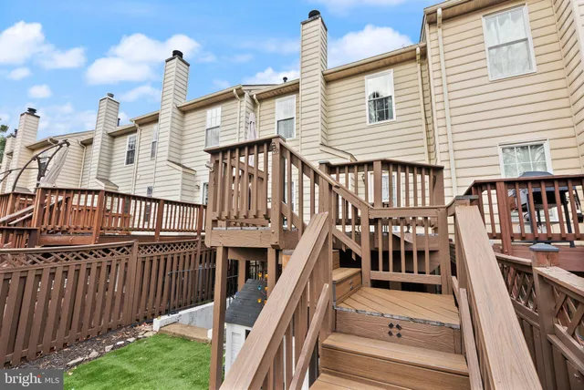 $675,000 | 6020 Kestner Circle, Alexandria, VA 22315