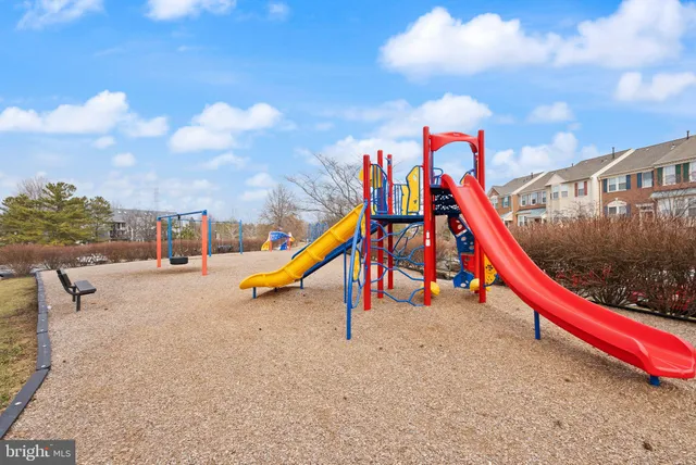 $675,000 | 6020 Kestner Circle, Alexandria, VA 22315