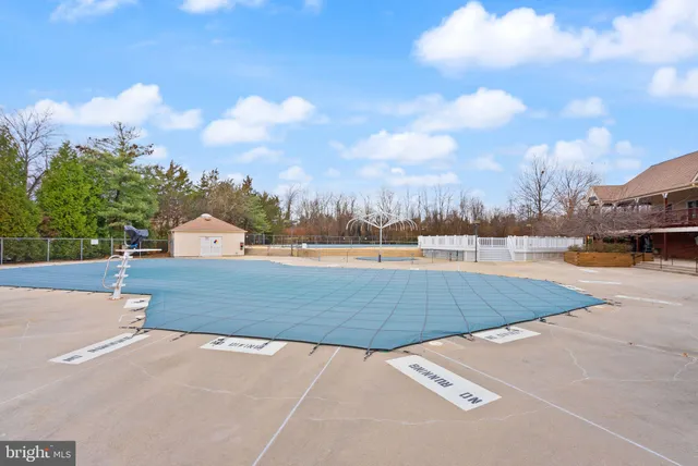 $675,000 | 6020 Kestner Circle, Alexandria, VA 22315