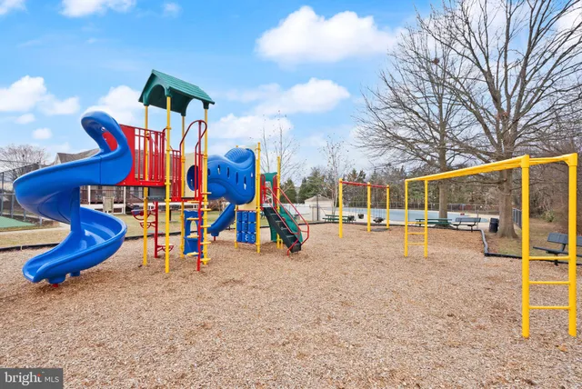 $675,000 | 6020 Kestner Circle, Alexandria, VA 22315