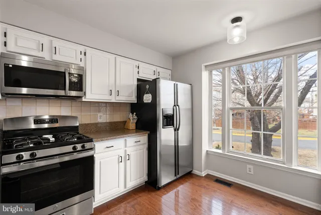 $675,000 | 6020 Kestner Circle, Alexandria, VA 22315