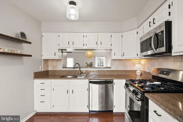 $675,000 | 6020 Kestner Circle, Alexandria, VA 22315