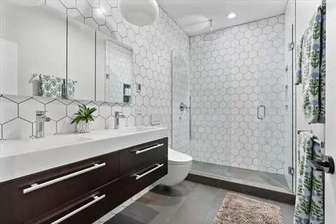 $1,200,000 | 1859 North Albany Avenue, Chicago, IL 60647