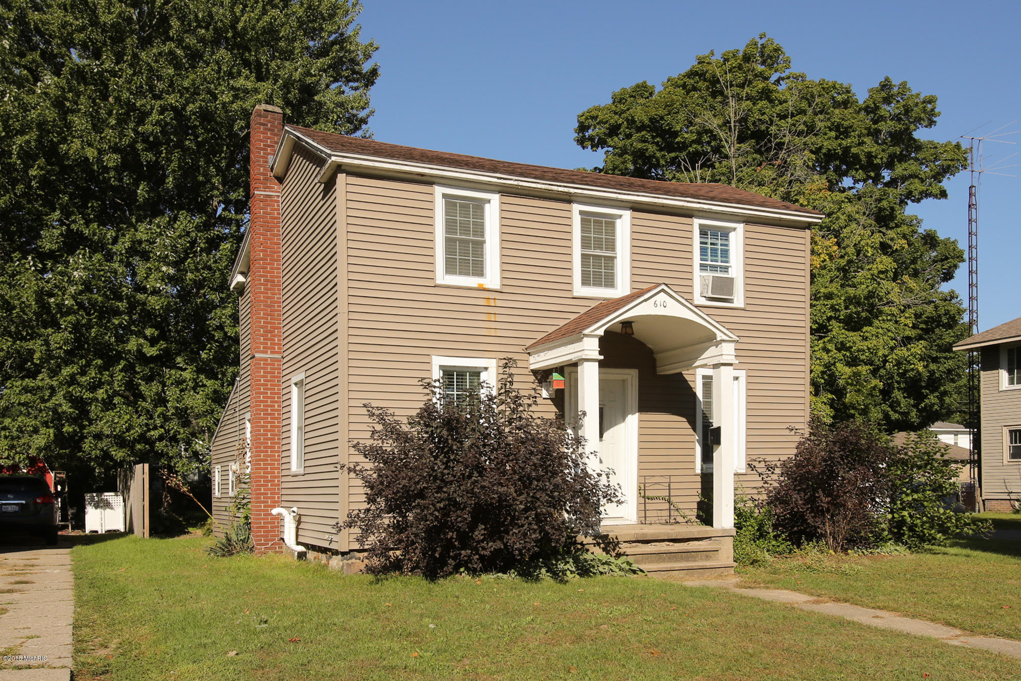 610 North Main Street Three Rivers, MI 49093 - Photo 2 of 21 610 n main-102