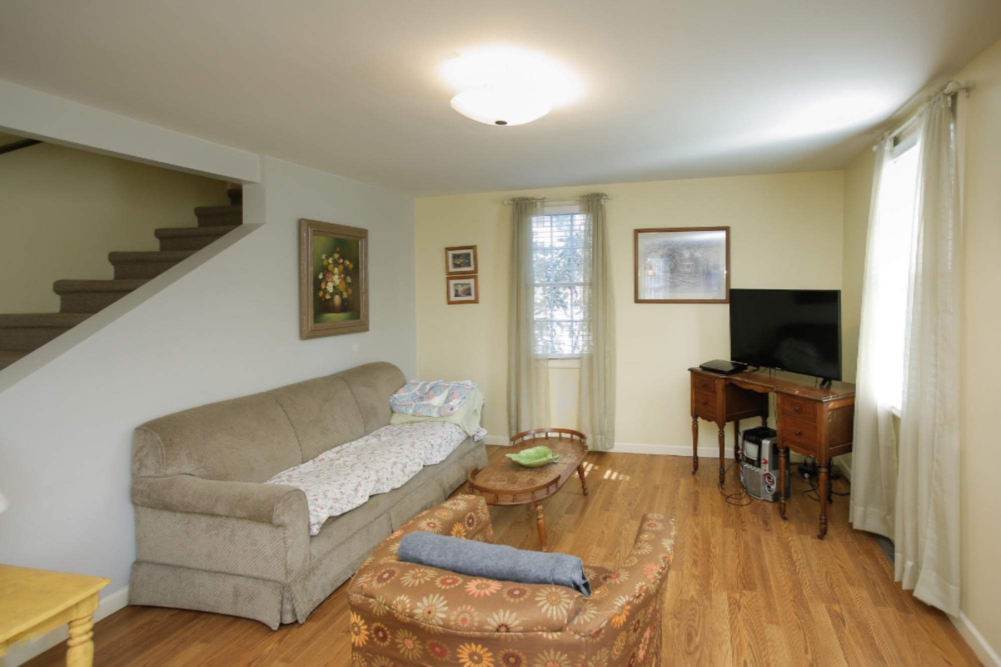 610 North Main Street Three Rivers, MI 49093 - Photo 3 of 21 610 n main-103