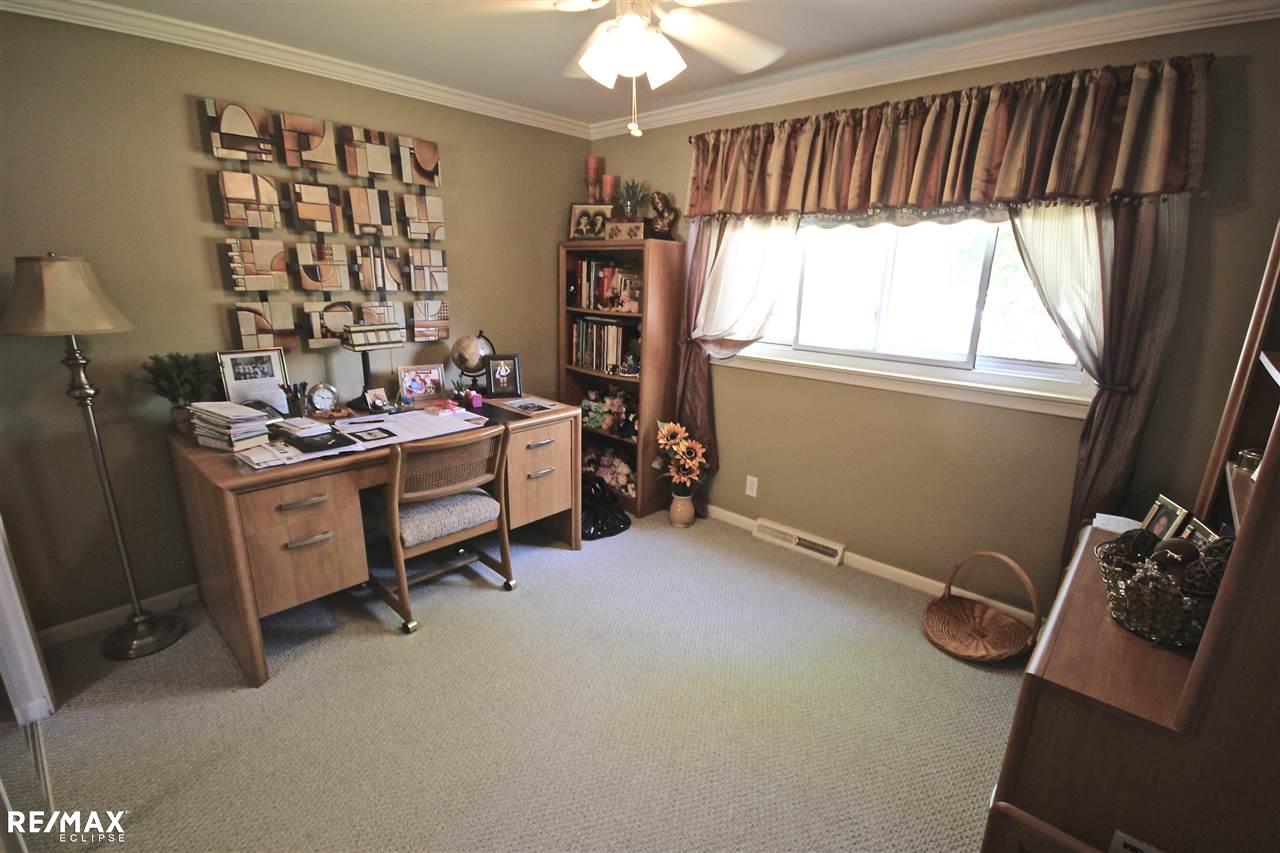 11472 Chicago Road Warren, MI 48093 - Photo 25 of 44 31350567-24.JPG