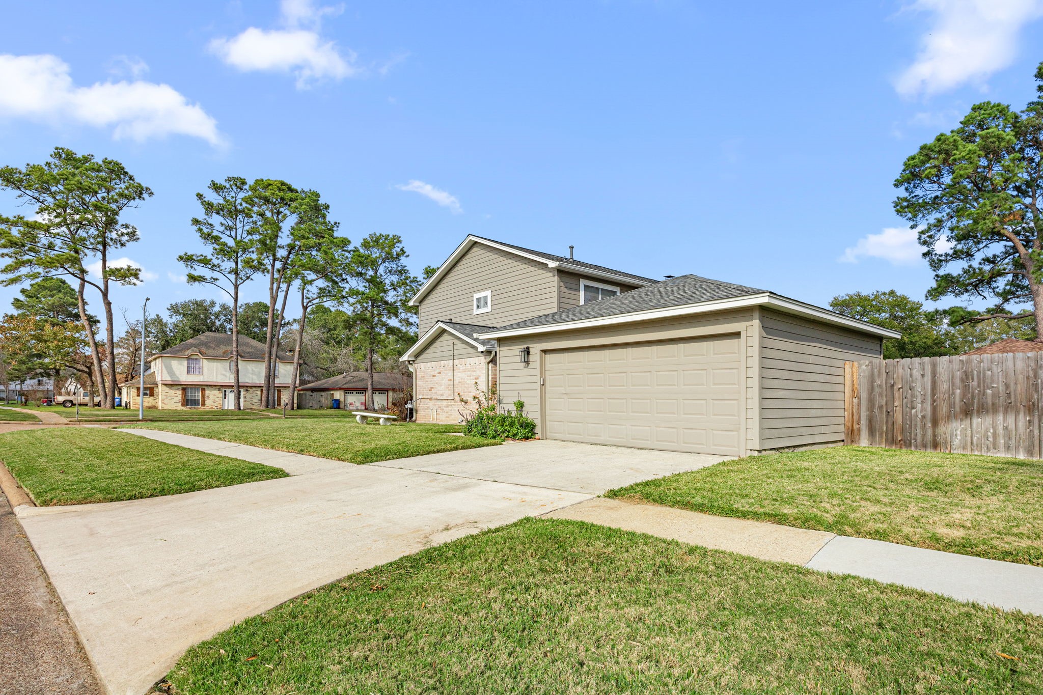 7023 Rosebrook Circle Spring, TX 77379 - Photo 29 of 29 a front view of a house with a yard and garage