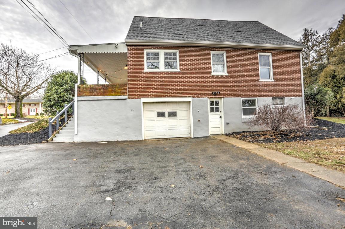 1537 Stony Battery Road Lancaster, PA 17601 - Photo 8 of 40 Gallery Image 8