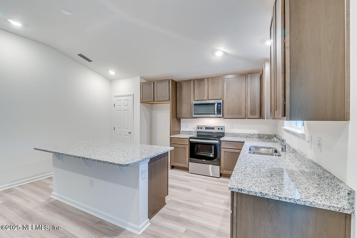 7839 Rippa Vly Way Jacksonville, FL 32222 - Photo 8 of 27 8